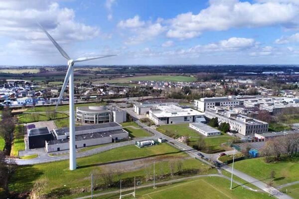 New DkIT programme to help women THRIVE in STEM
