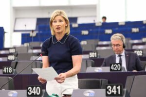 Carberry Urges EU to Fast-Track Tougher Vaping Laws to Protect Children
